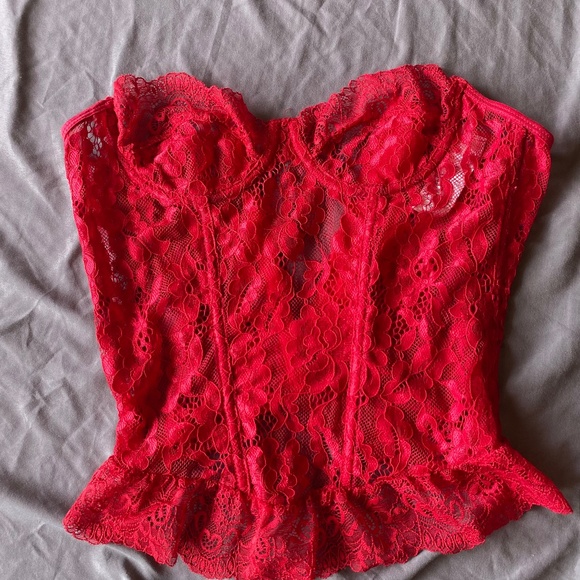 Red lace bustier top - Picture 1 of 2